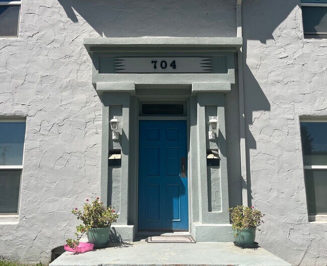 Foto del edificio - Conveniently located 1-bedroom, 1-bath apa...