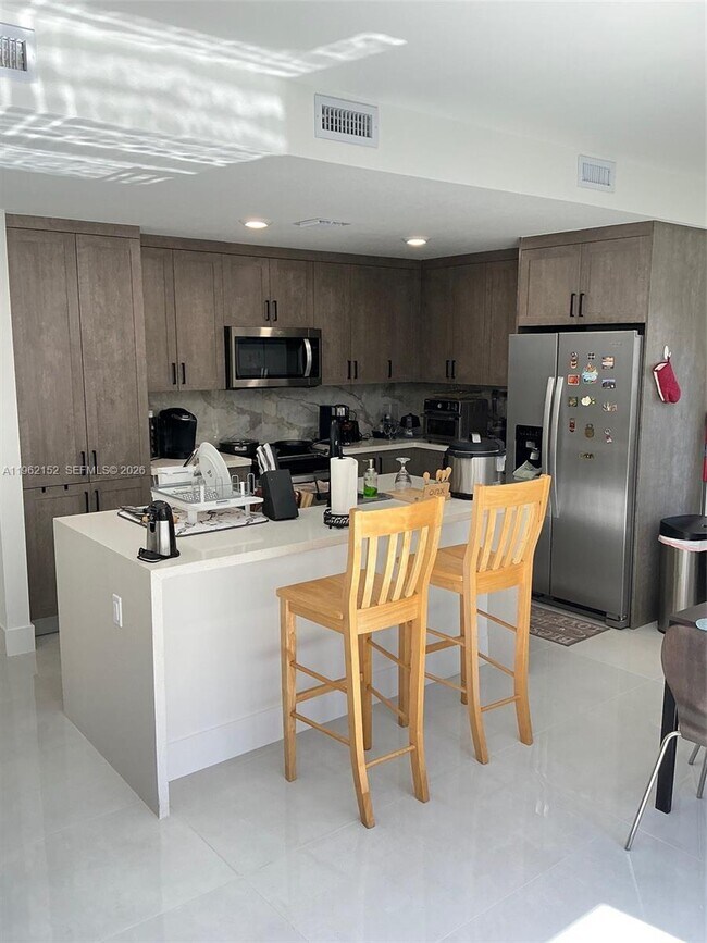 Foto del edificio - 1384 NW 2nd Ter