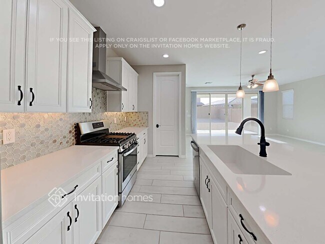 Building Photo - 19615 W Montecito Ave