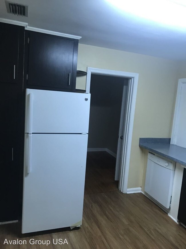 Building Photo - 6619 Romilly Dr