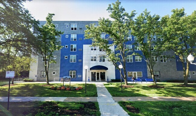 Foto del edificio - 1415 E 65th St
