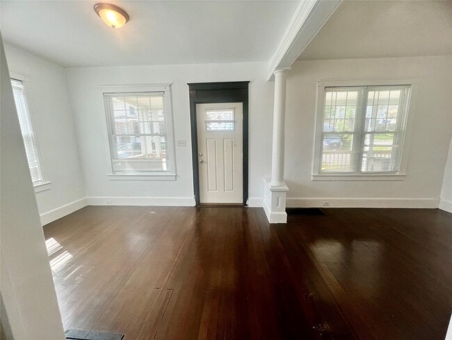 Building Photo - 26 Linden Ave