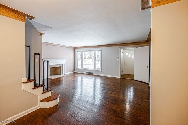 Foto del edificio - 23211 Fernwood Dr