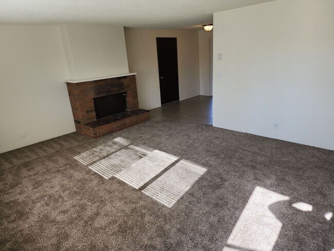 Foto del edificio - 5312 B St