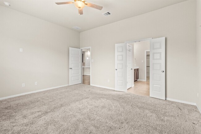 Building Photo - 7219 Melrose Ln