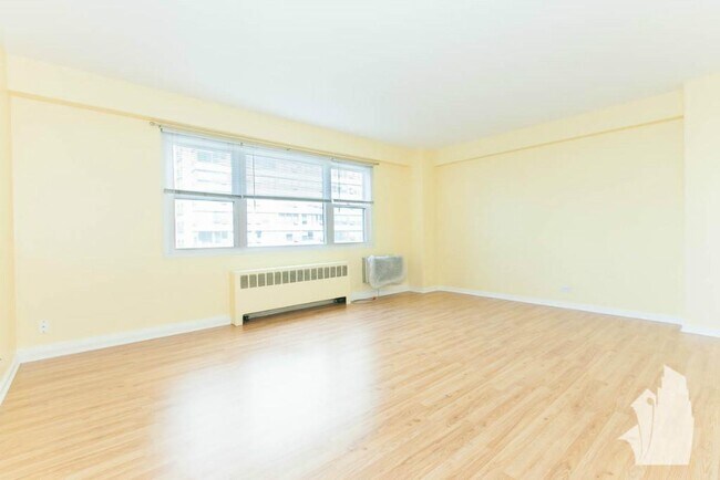Foto del edificio - 2909 N Sheridan Rd