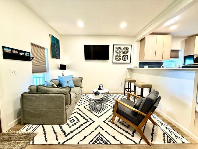 Living Room - 6634 Etzel Ave