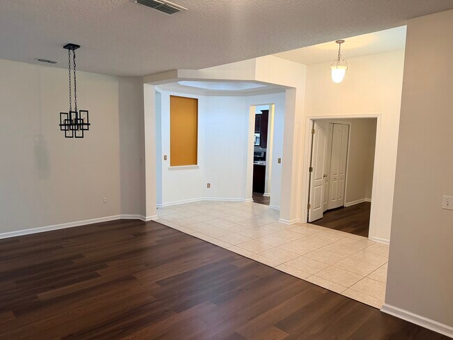 Foto del edificio - 3058 Whispering Willow Way