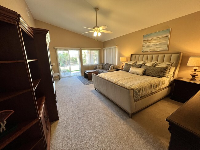 Building Photo - 45585 Torrey Pines Ct