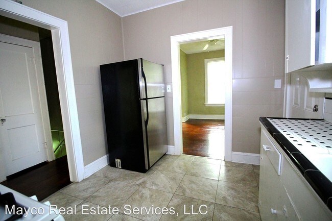 Building Photo - 1 br, 1 bath Apartment - 644 Kirby 646 Kirby
