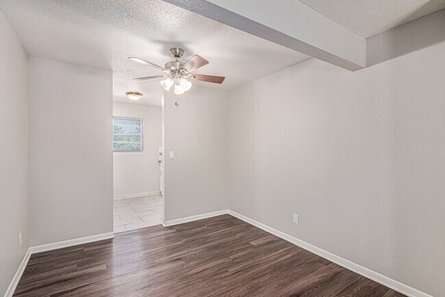 Foto del interior - Crysler Plaza East