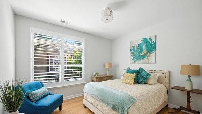 Foto del edificio - 10608 Old Ardrey Kell Rd