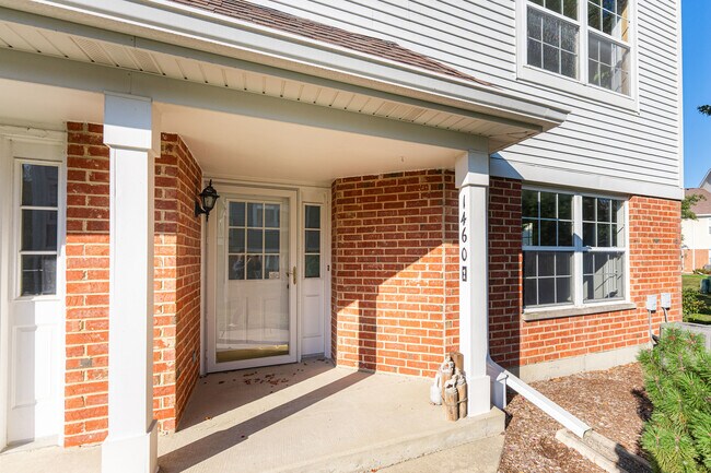 Building Photo - 1460 Winfield Way
