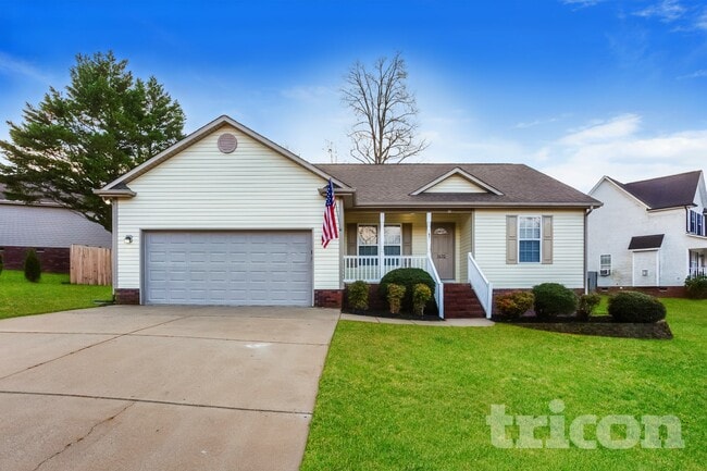 Building Photo - 1670 Red Bird Cir SE