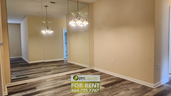 Foto del edificio - 3/2 Condo in Great Greenville Location!