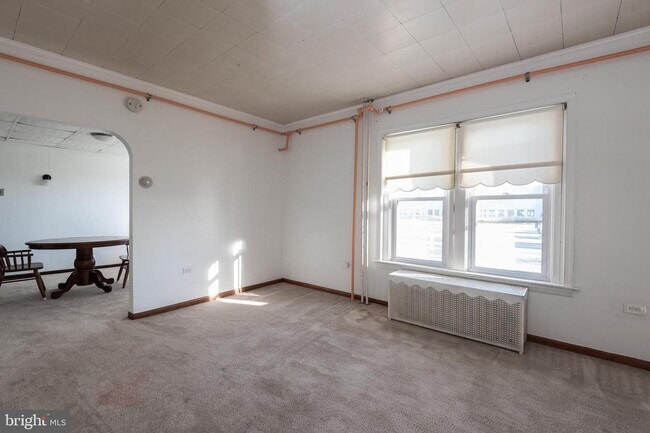 Foto del edificio - 1003 Yates Ave