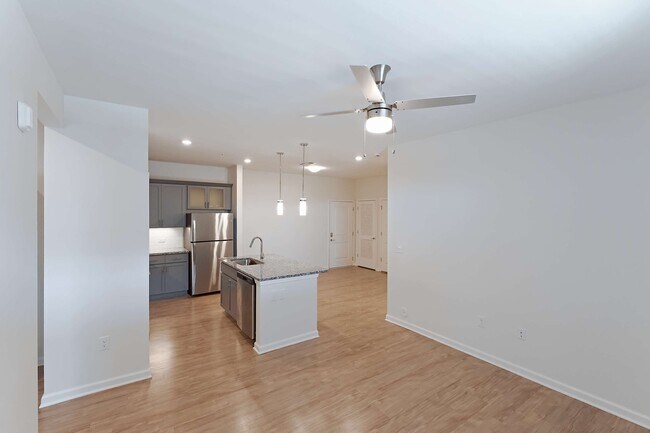 Building Photo - Evolve New Hope Farm