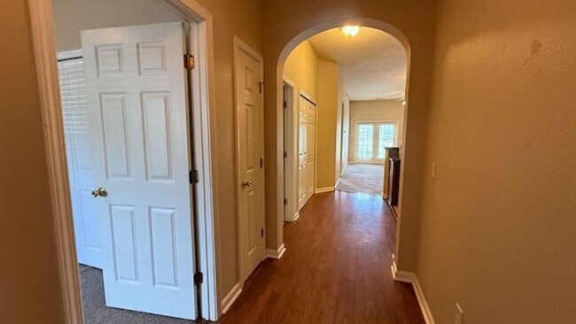 Foto del edificio - 3 bedroom - 2 bathroom - Stonelake Townhom...