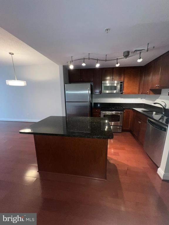 Foto del edificio - 1020 N Highland St