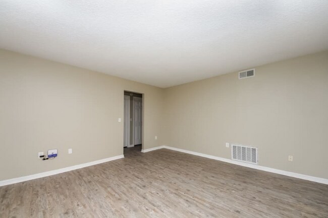 Foto del edificio - 8148 Caraway Dr