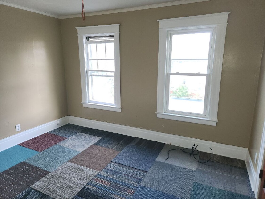 Primary Photo - 100 Clay Avenue