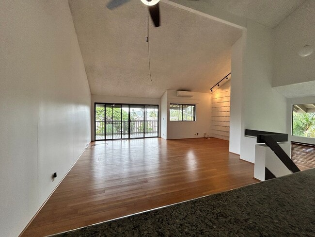 Building Photo - 45-995-995 Wailele Rd