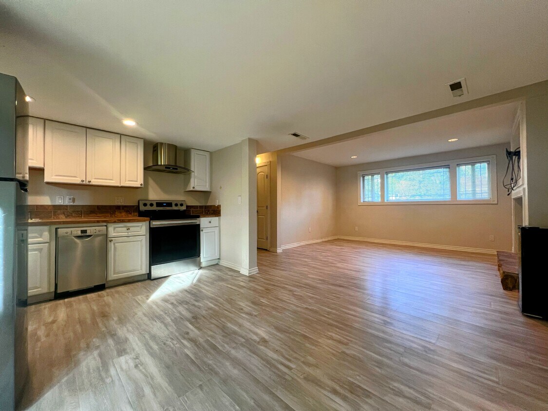 12021 82nd Pl NE, Kirkland, WA 98034 House Rental in Kirkland, WA