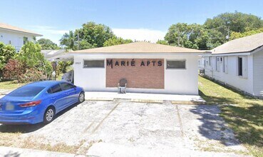 Building Photo - 1203 N 17th Ct