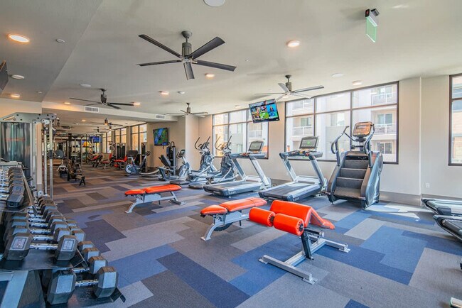 Building Photo - 15501 N Dial Blvd
