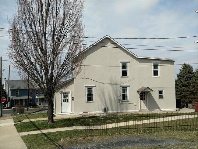 Foto del edificio - 2335 N 1st Ave