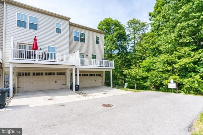 Building Photo - 7855 Port Capital Dr