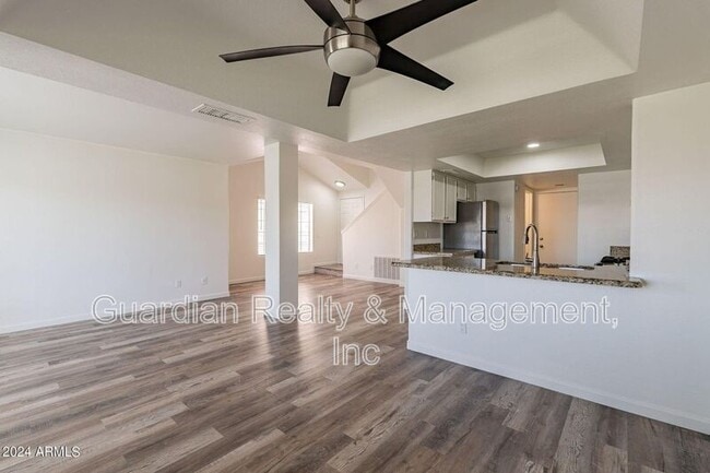 Building Photo - 2327 W Desiree Ln