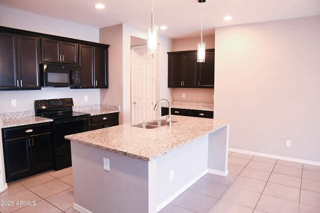 Foto del edificio - 3648 E Perkinsville St