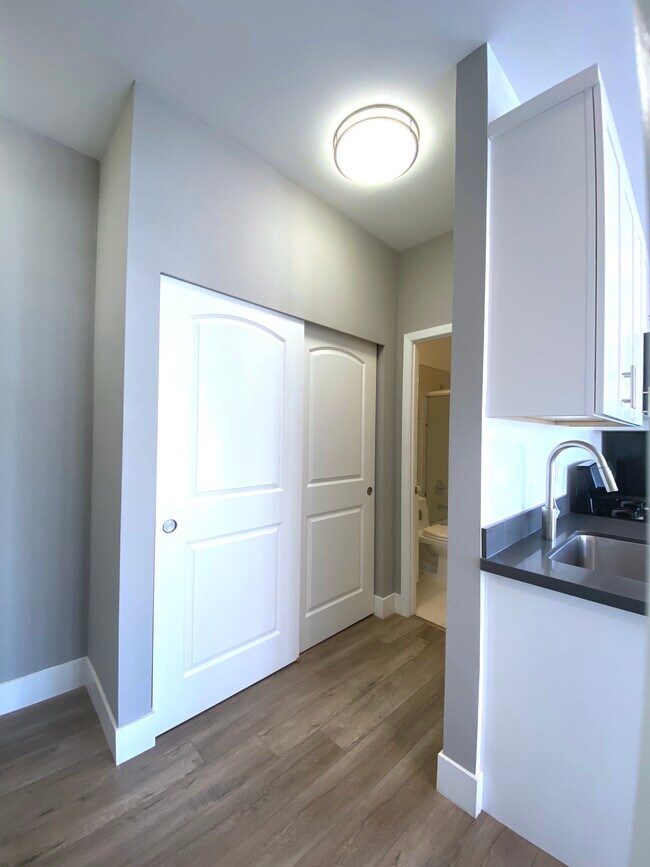 Foto del edificio - 2055 Polk St