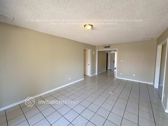 Foto del edificio - 4637 W Vista Ave