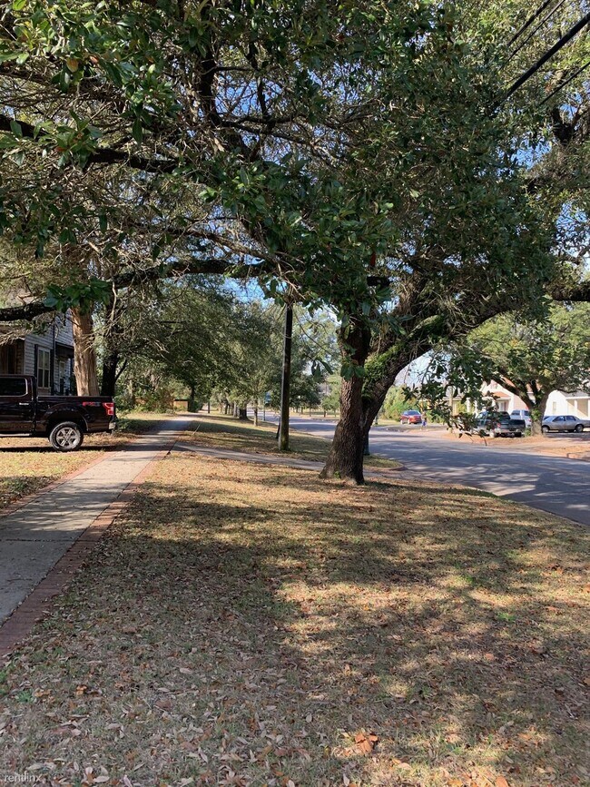 Foto del edificio - 4 br, 3 bath House - 1501 Front Street