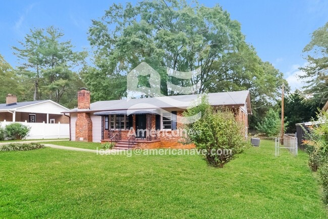 Building Photo - 105 Carver St