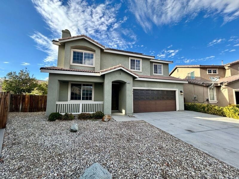 Foto principal - 15624 Choctaw Ct