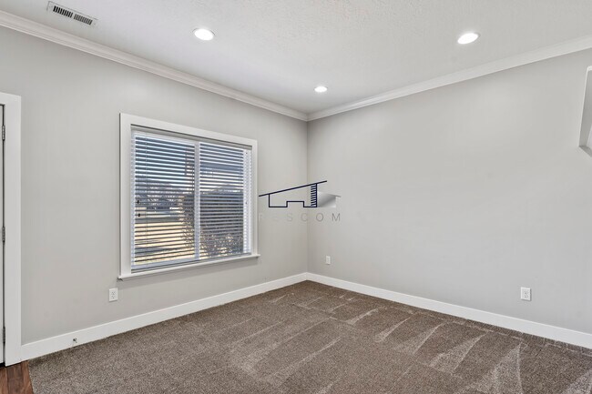 Foto del edificio - 2071 Madie Ln