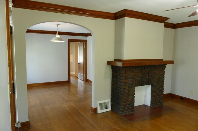 Building Photo - 17517 Fries Ave