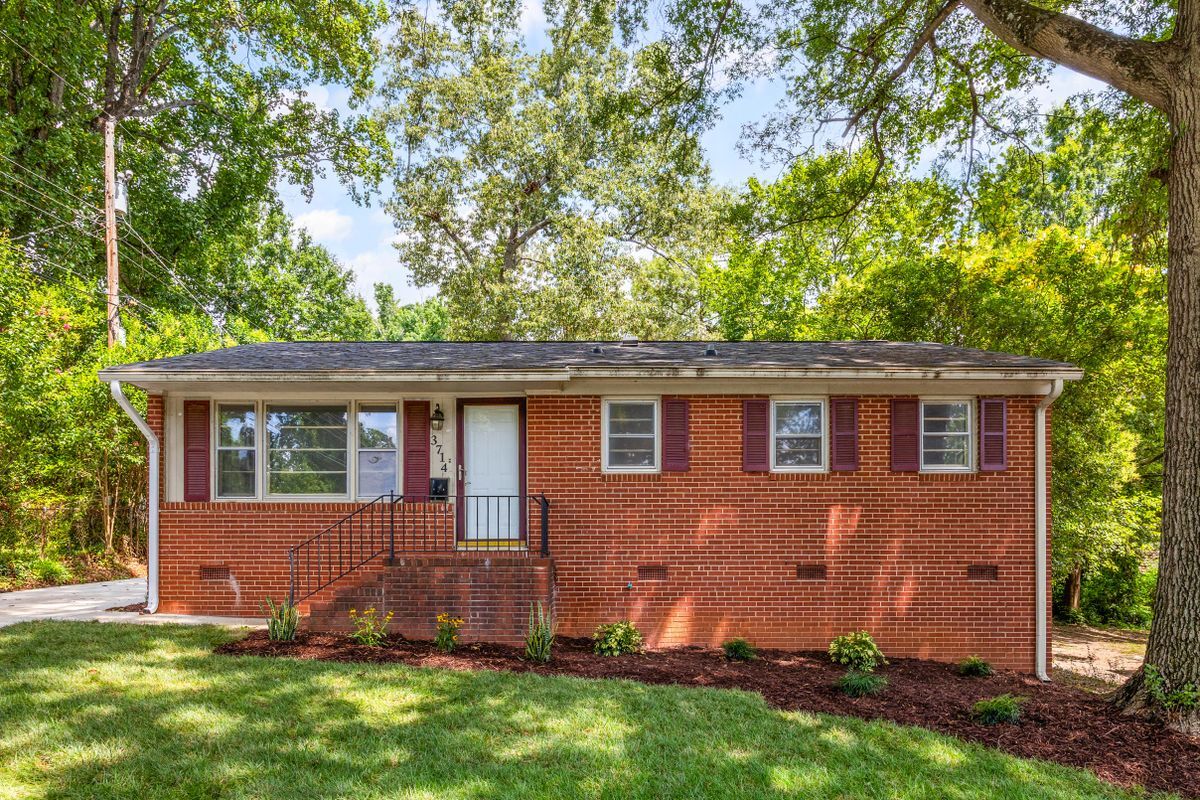 Foto principal - 3714 Carlyle Dr