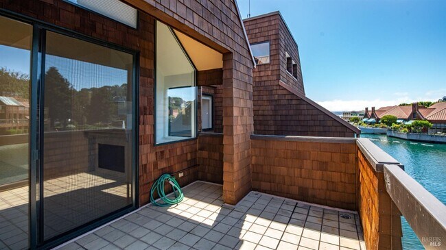 Building Photo - 46 Lagoon Vista Rd