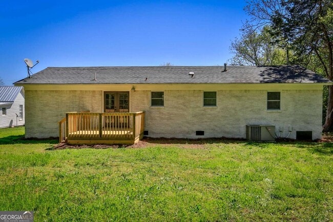 Building Photo - 680 North Ave