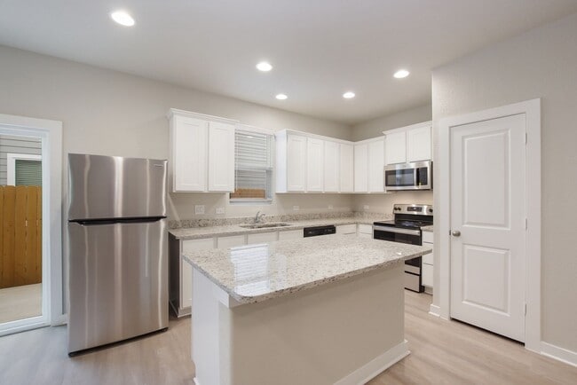 Town Homes At Stadium Point - Town Homes At Stadium Point