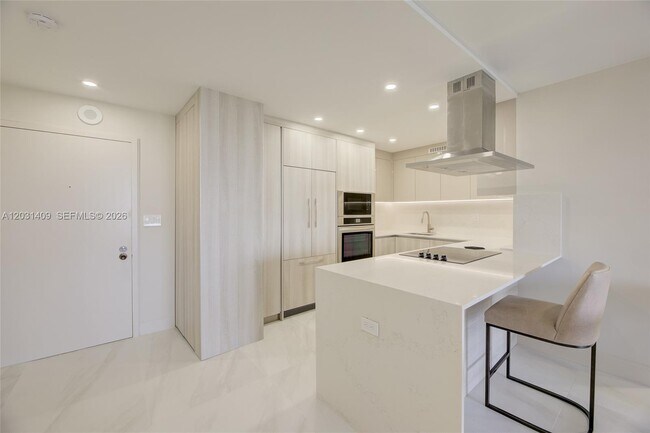 Foto del edificio - 600 Three Islands Boulevard