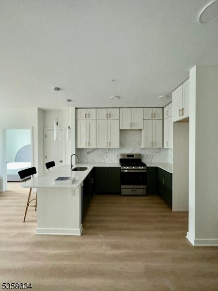 Foto del edificio - 321 E 3rd St
