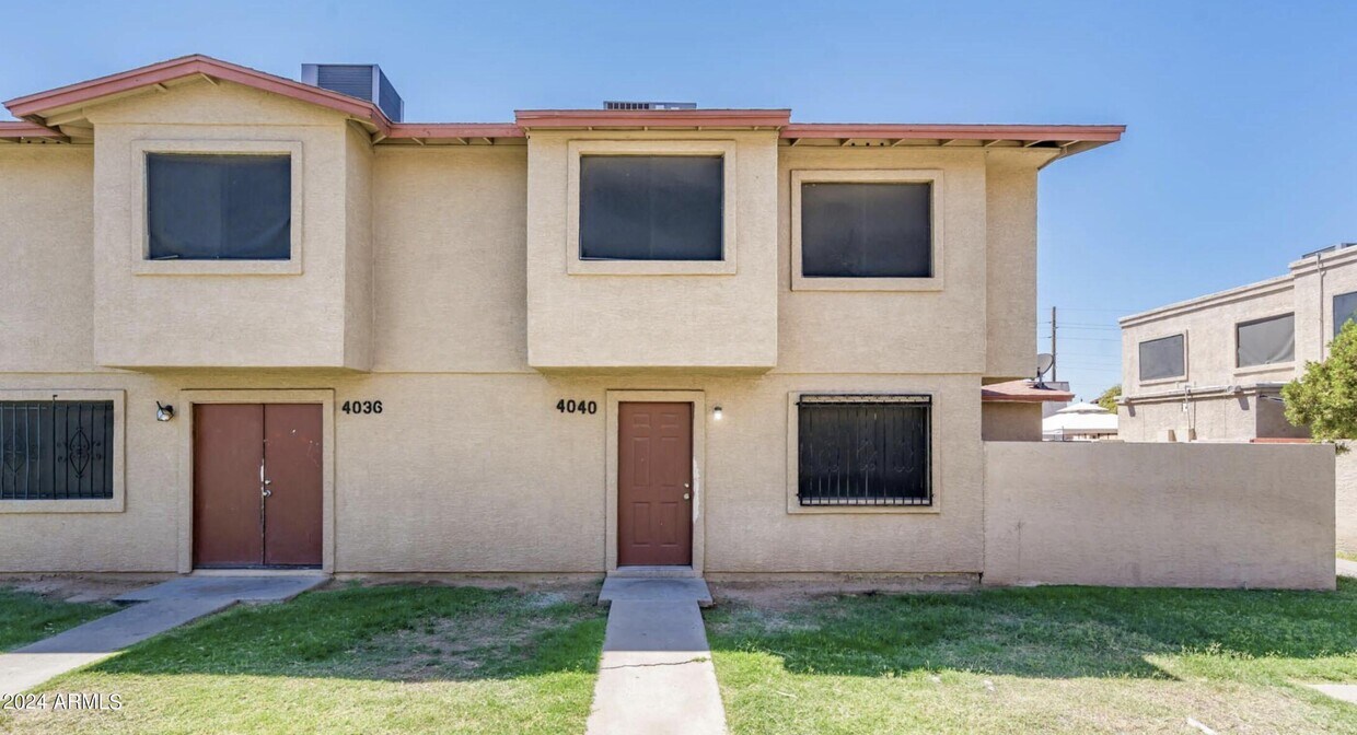 Foto principal - 4040 W Palomino Rd