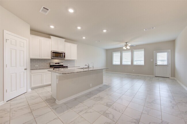 Building Photo - 26019 Steele Flower Dr