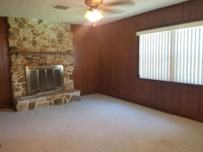 Foto del edificio - 6307 Bennett Rd