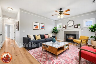 Building Photo - 102 Estelle Park Dr